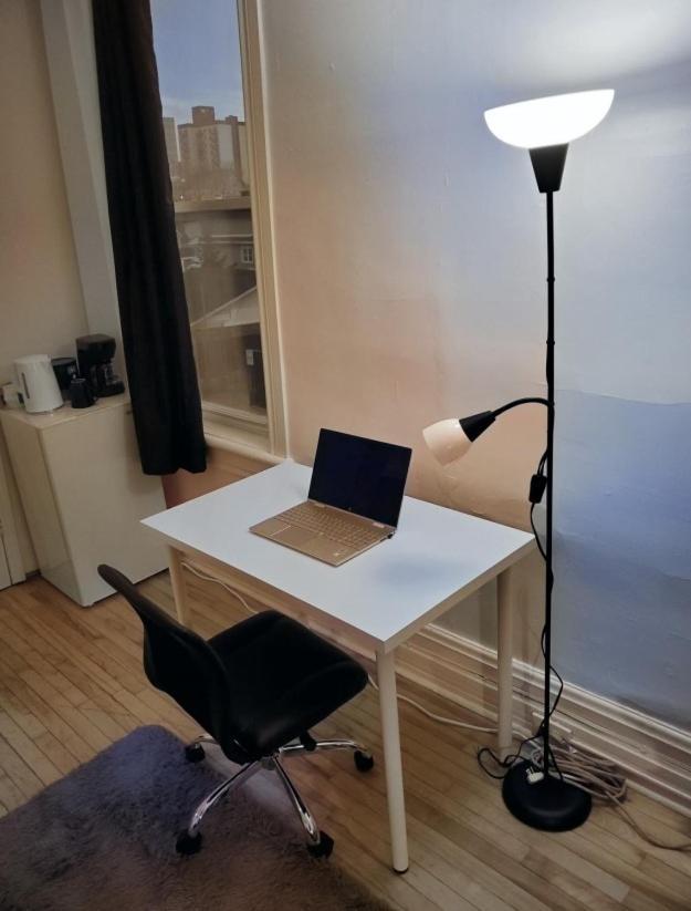 Booking-Eddy- Single Room With Self Check-In Hull Dış mekan fotoğraf