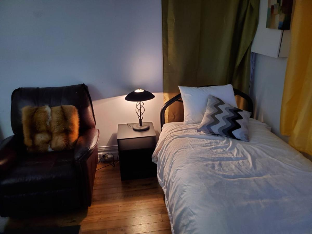 Booking-Eddy- Single Room With Self Check-In Hull Dış mekan fotoğraf